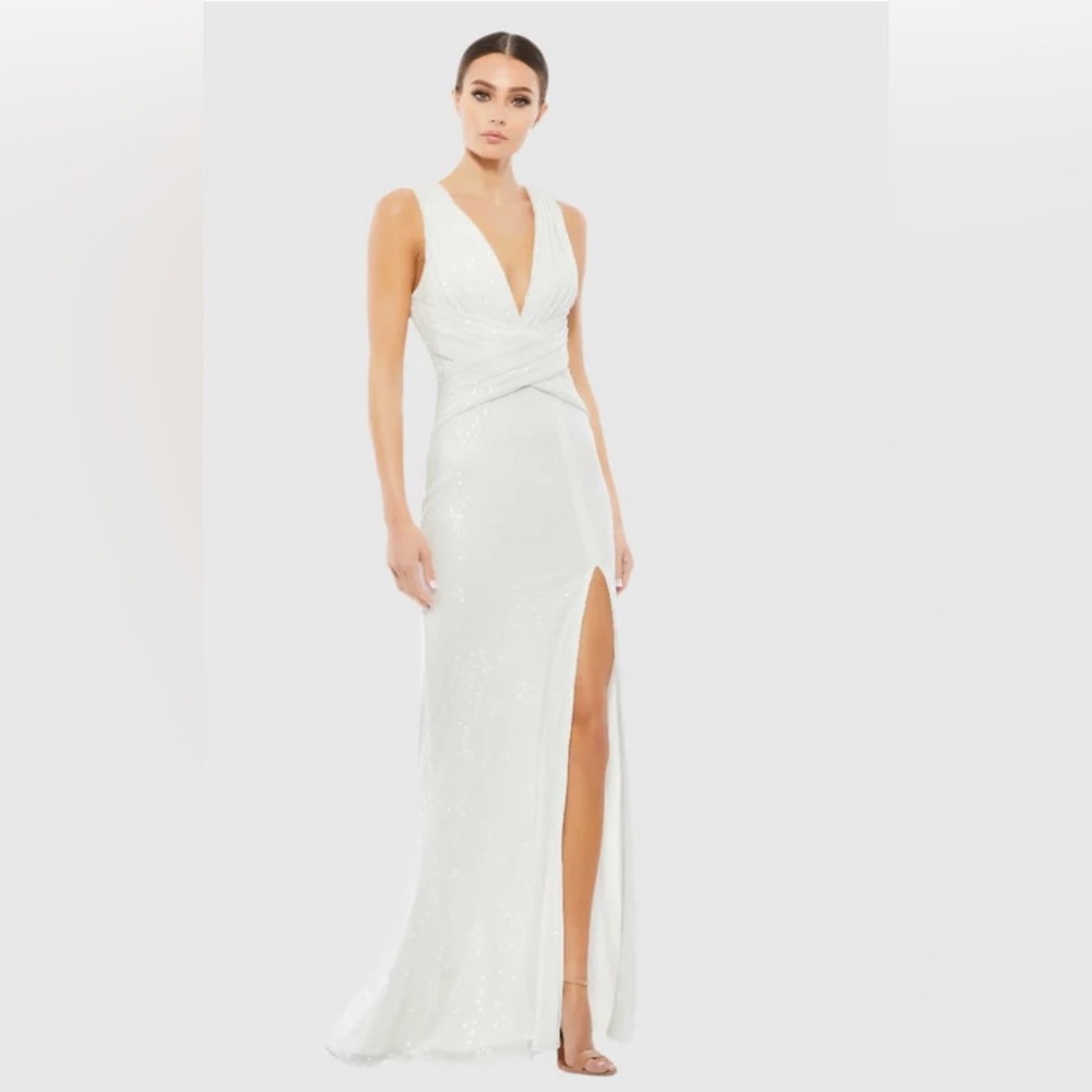 MAC DUGGAL V-NECK SEQUIN WRAP WAIST GOWN WHITE NWT 🌴